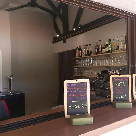 Camping Les Cigales キャンプ場 ロカマドゥール