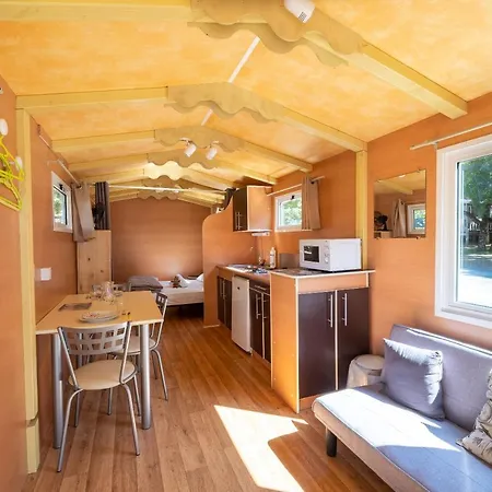 Campsite Camping Les Cigales
