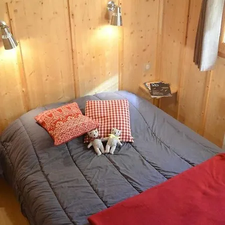 Camping Les Cigales Campsite 3*