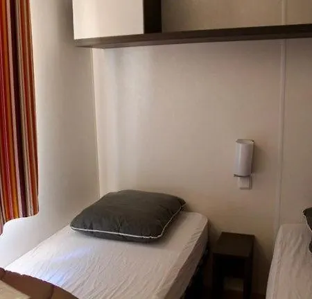Camping Les Cigales 3*