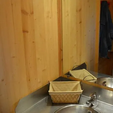 Camping Les Cigales キャンプ場