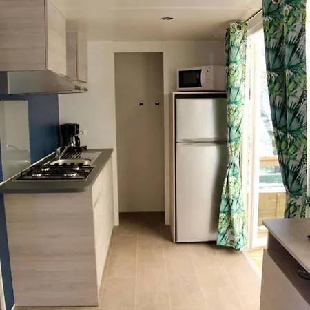 Camping Les Cigales ロカマドゥール