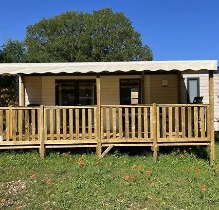 Camping Les Cigales キャンプ場 ロカマドゥール