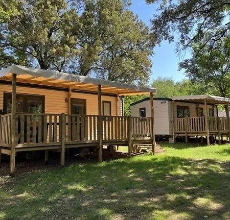 Camping Les Cigales キャンプ場