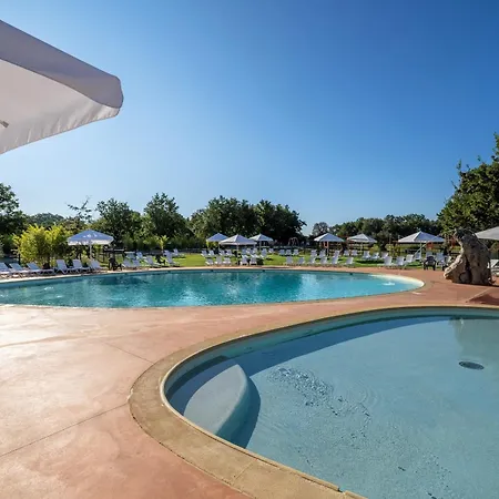 אתר קמפינג Camping Les Cigales 3*
