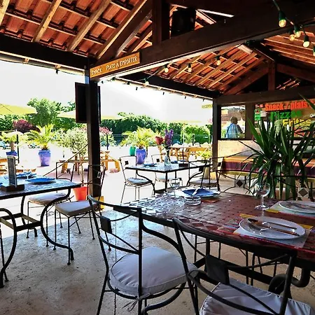 キャンプ場 Camping Les Cigales ロカマドゥール